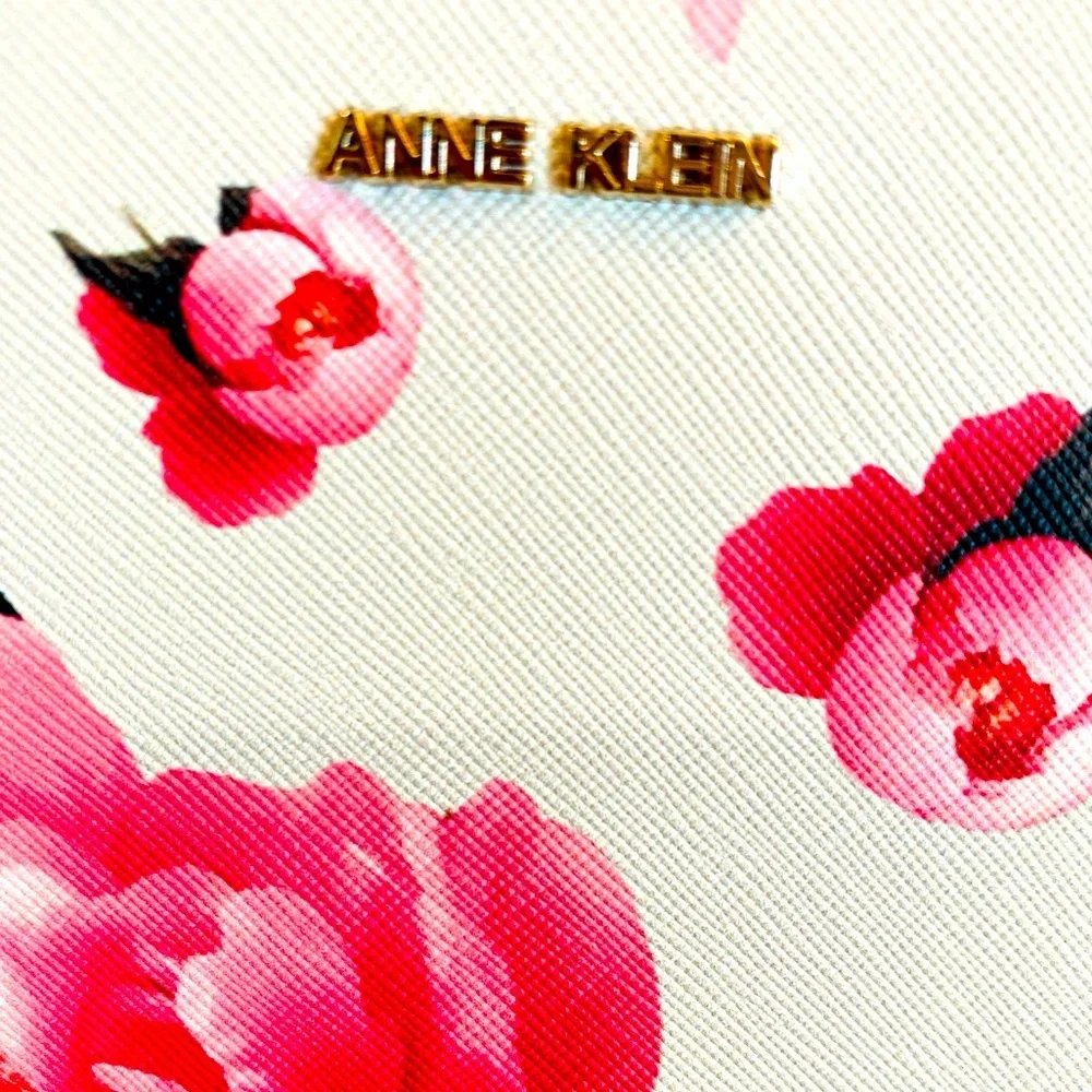 2 Piece: ANNE KLIEN 1) Floral & 1) Cream Wristlet Set, NWT